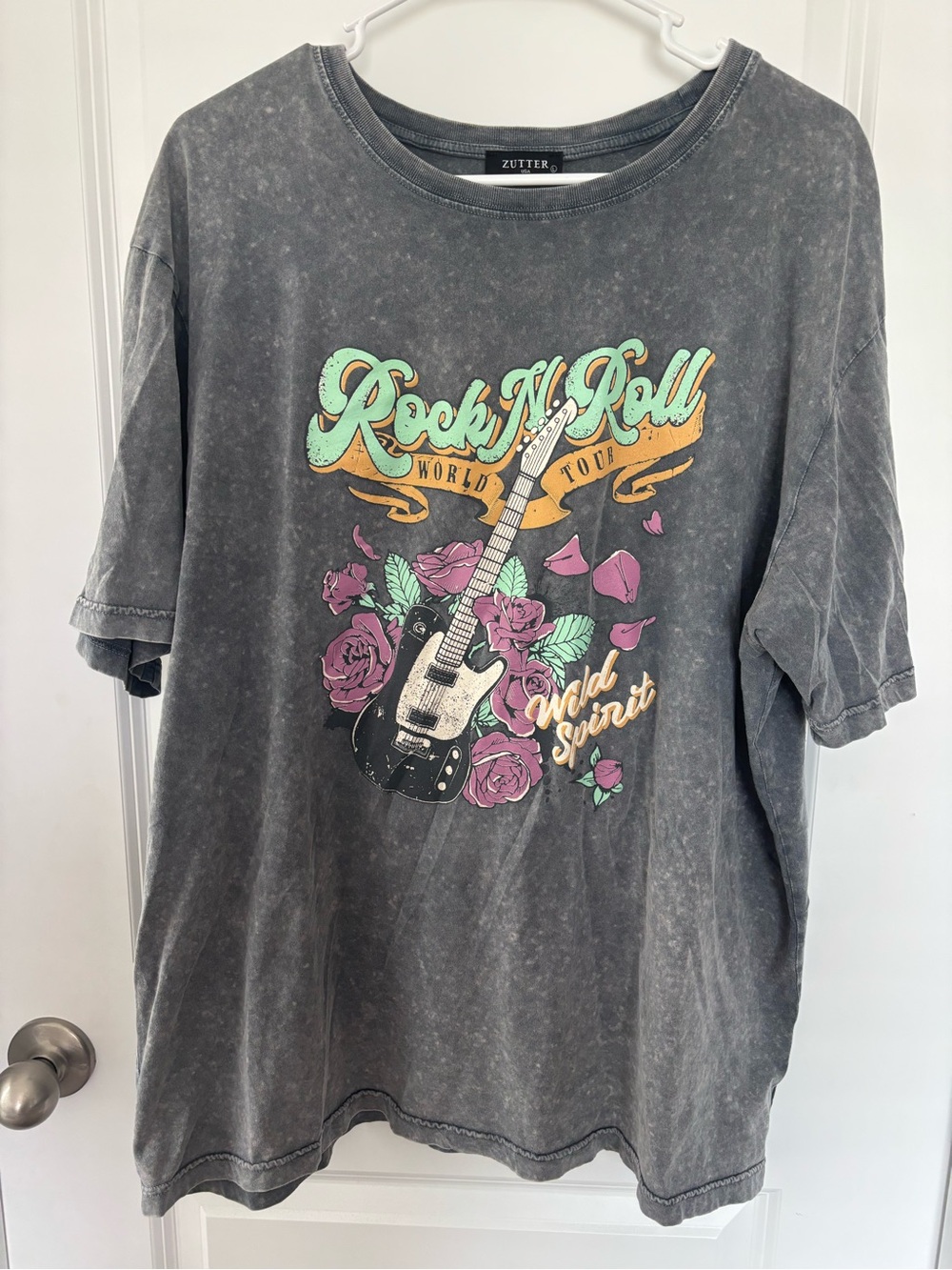 Zutter Women's Gray 'Rock N Roll' Graphic Tee